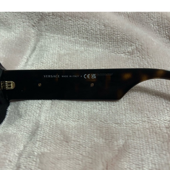 Versace Tortoise Shell Sunglasses with Gold Accents - Picture 9 of 10